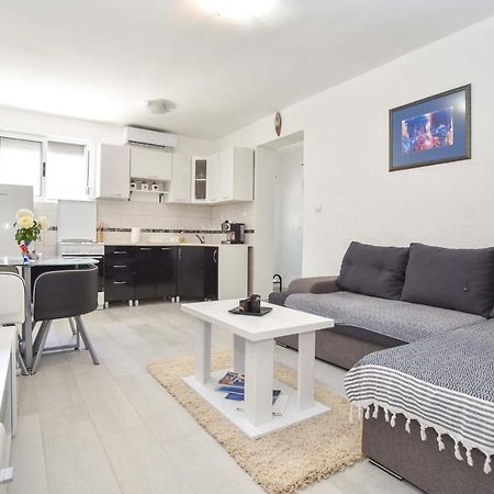 Ban Apartmani Budva Exterior photo
