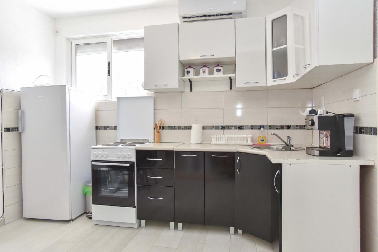 Ban Apartmani Budva Exterior photo